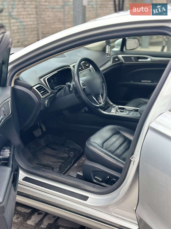 Седан Ford Fusion 2016 в Луцке