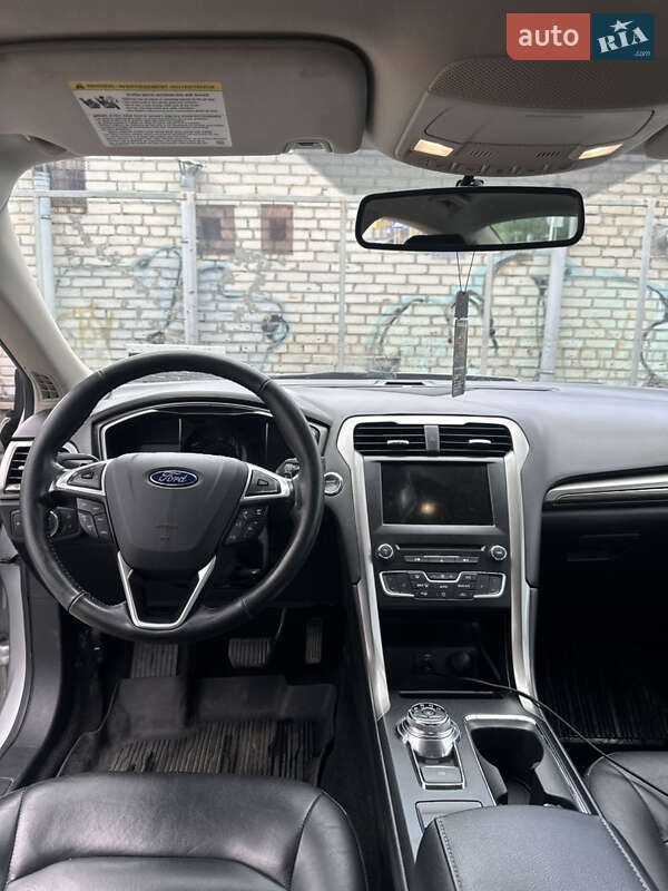 Седан Ford Fusion 2016 в Луцке