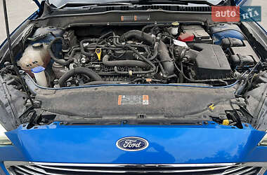 Седан Ford Fusion 2018 в 