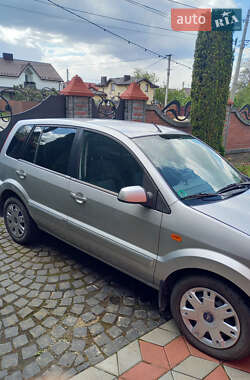 Хэтчбек Ford Fusion 2009 в 
