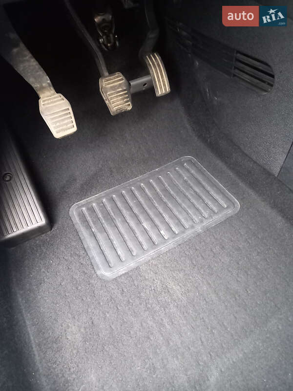 Хетчбек Ford Fusion 2009 в Рівному