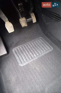 Хэтчбек Ford Fusion 2009 в 