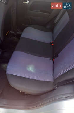 Хэтчбек Ford Fusion 2009 в 