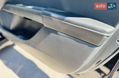 Седан Ford Fusion 2020 в 