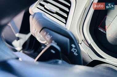 Седан Ford Fusion 2020 в 