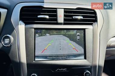 Седан Ford Fusion 2020 в 