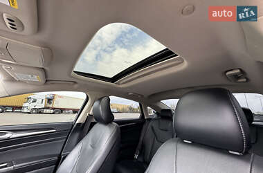 Седан Ford Fusion 2019 в 