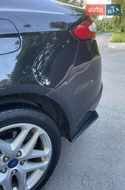 Седан Ford Fusion 2014 в 