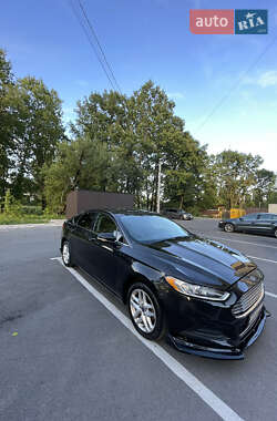 Седан Ford Fusion 2014 в 