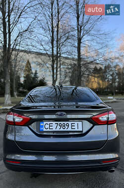 Седан Ford Fusion 2015 в 