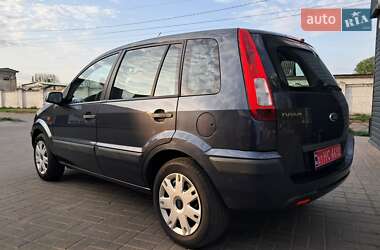 Хэтчбек Ford Fusion 2008 в 