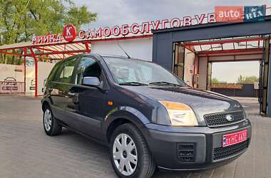 Хэтчбек Ford Fusion 2008 в 