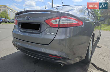 Седан Ford Fusion 2014 в 