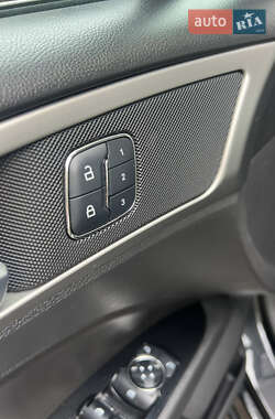 Седан Ford Fusion 2014 в 