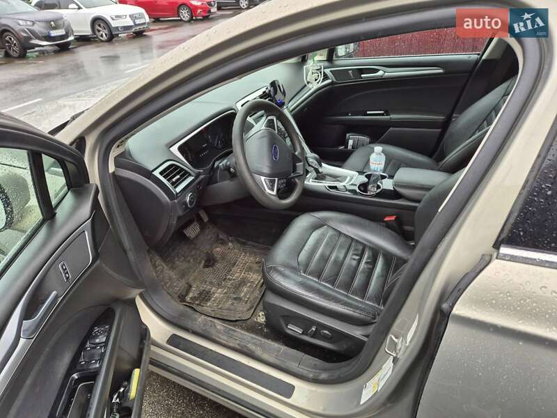 Седан Ford Fusion 2015 в Києві