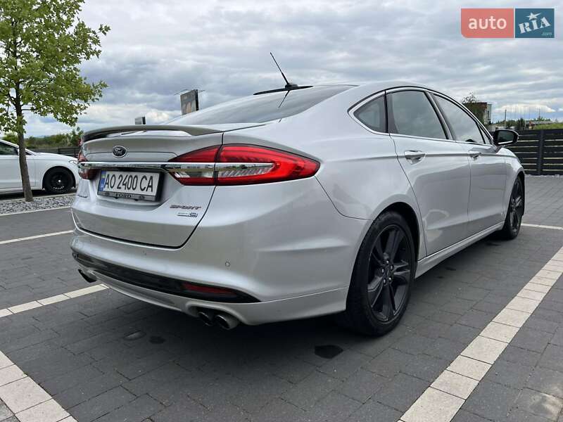 Седан Ford Fusion 2016 в Мукачево