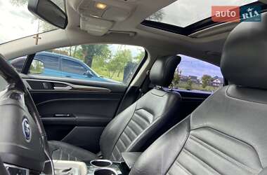 Седан Ford Fusion 2012 в 