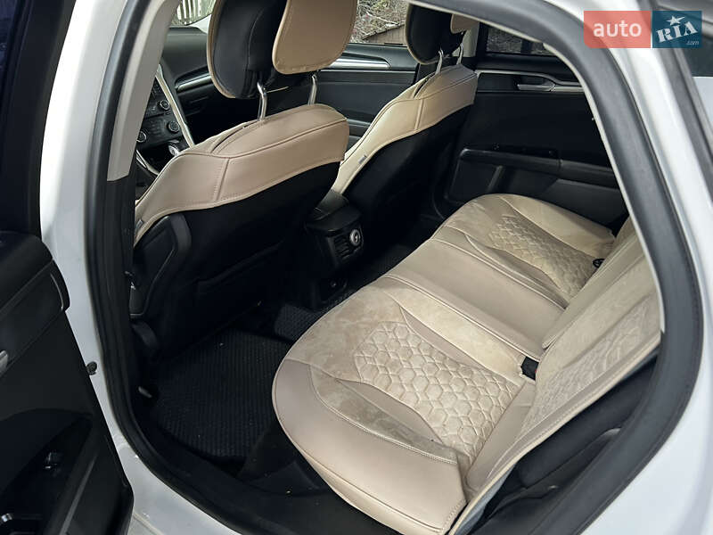 Седан Ford Fusion 2014 в Корсуне-Шевченковском