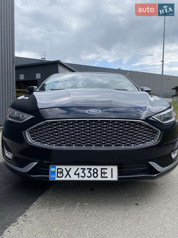 Седан Ford Fusion 2018 в Києві