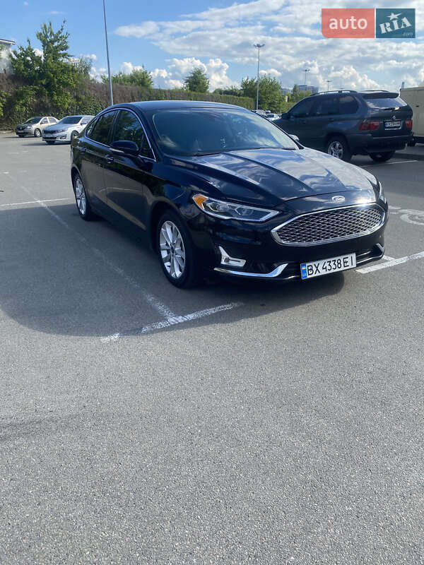 Седан Ford Fusion 2018 в Києві