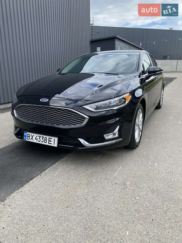 Седан Ford Fusion 2018 в Києві