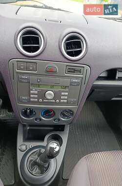 Хэтчбек Ford Fusion 2007 в 