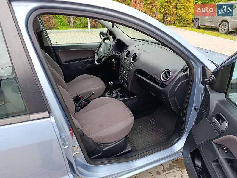 Хэтчбек Ford Fusion 2007 в Ивано-Франковске
