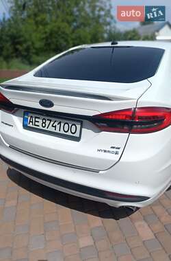 Седан Ford Fusion 2017 в 