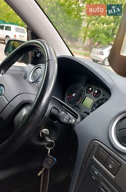 Хэтчбек Ford Fusion 2009 в 