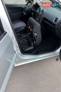 Хэтчбек Ford Fusion 2009 в 