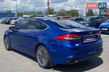 Седан Ford Fusion 2017 в 