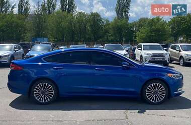 Седан Ford Fusion 2017 в 
