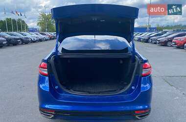 Седан Ford Fusion 2017 в 