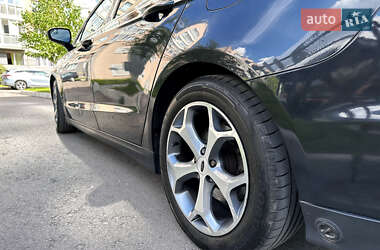 Седан Ford Fusion 2014 в 