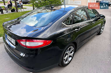 Седан Ford Fusion 2014 в 