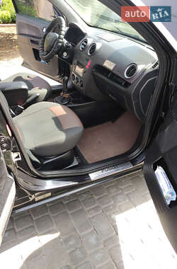 Хэтчбек Ford Fusion 2007 в 