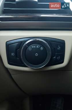 Седан Ford Fusion 2013 в 