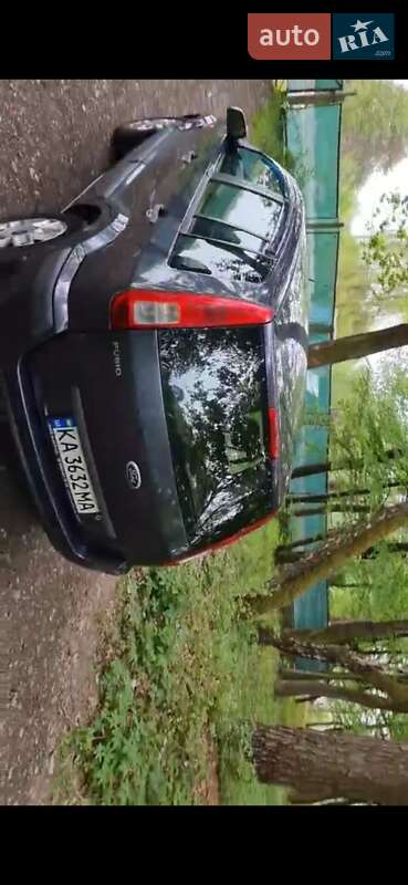 Хэтчбек Ford Fusion 2006 в Львове
