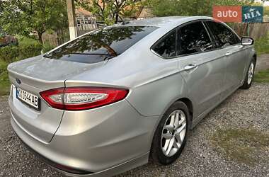 Седан Ford Fusion 2015 в 