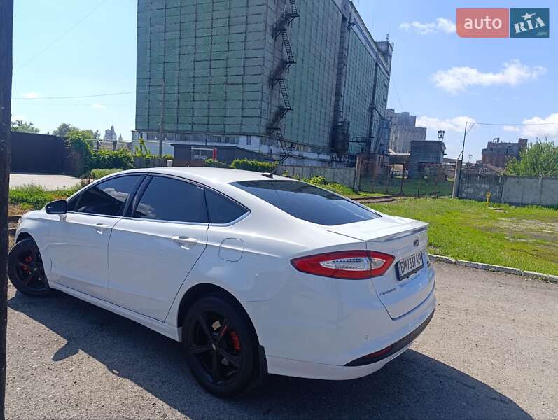 Седан Ford Fusion 2015 в Ахтырке