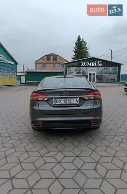 Седан Ford Fusion 2018 в 