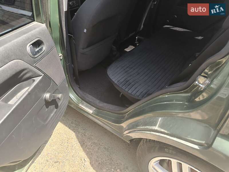 Хэтчбек Ford Fusion 2005 в Черкассах
