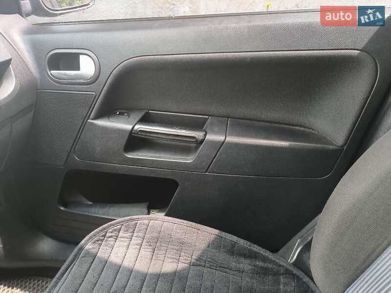 Хэтчбек Ford Fusion 2005 в Черкассах