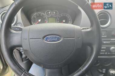 Хэтчбек Ford Fusion 2005 в Черкассах