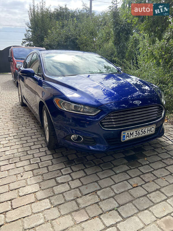 Седан Ford Fusion 2015 в Житомирі