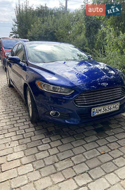 Седан Ford Fusion 2015 в 