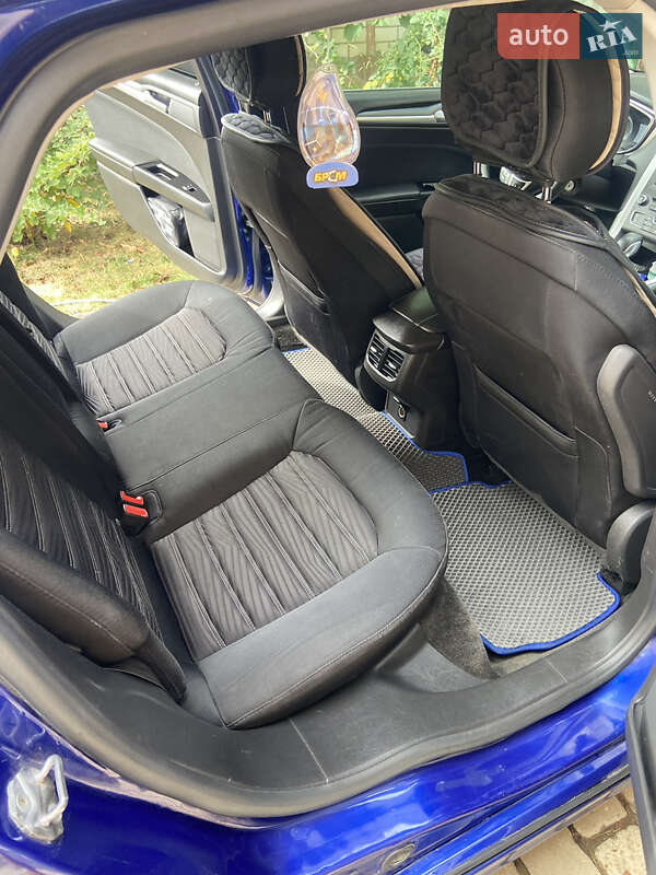 Седан Ford Fusion 2015 в Житомирі