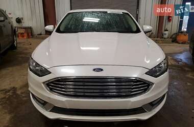 Седан Ford Fusion 2017 в 