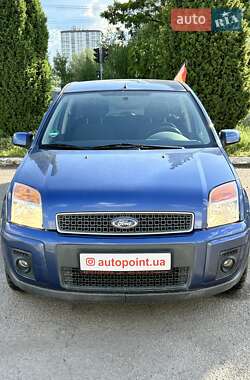 Хэтчбек Ford Fusion 2006 в 