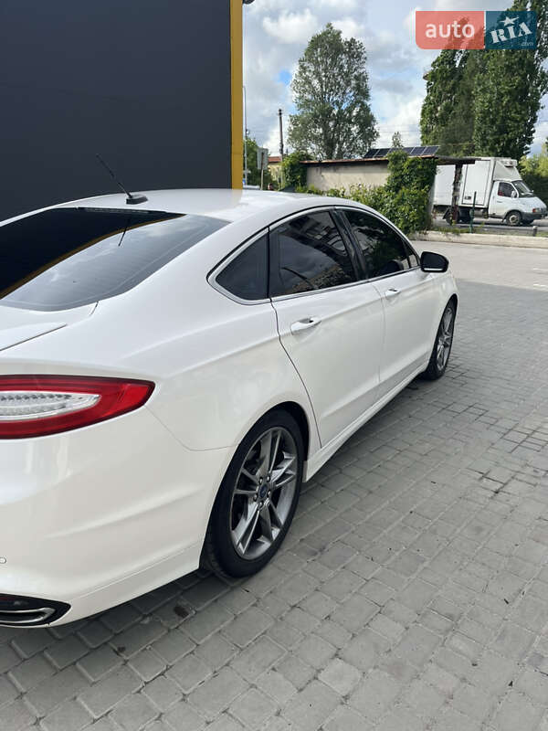 Седан Ford Fusion 2012 в Днепре